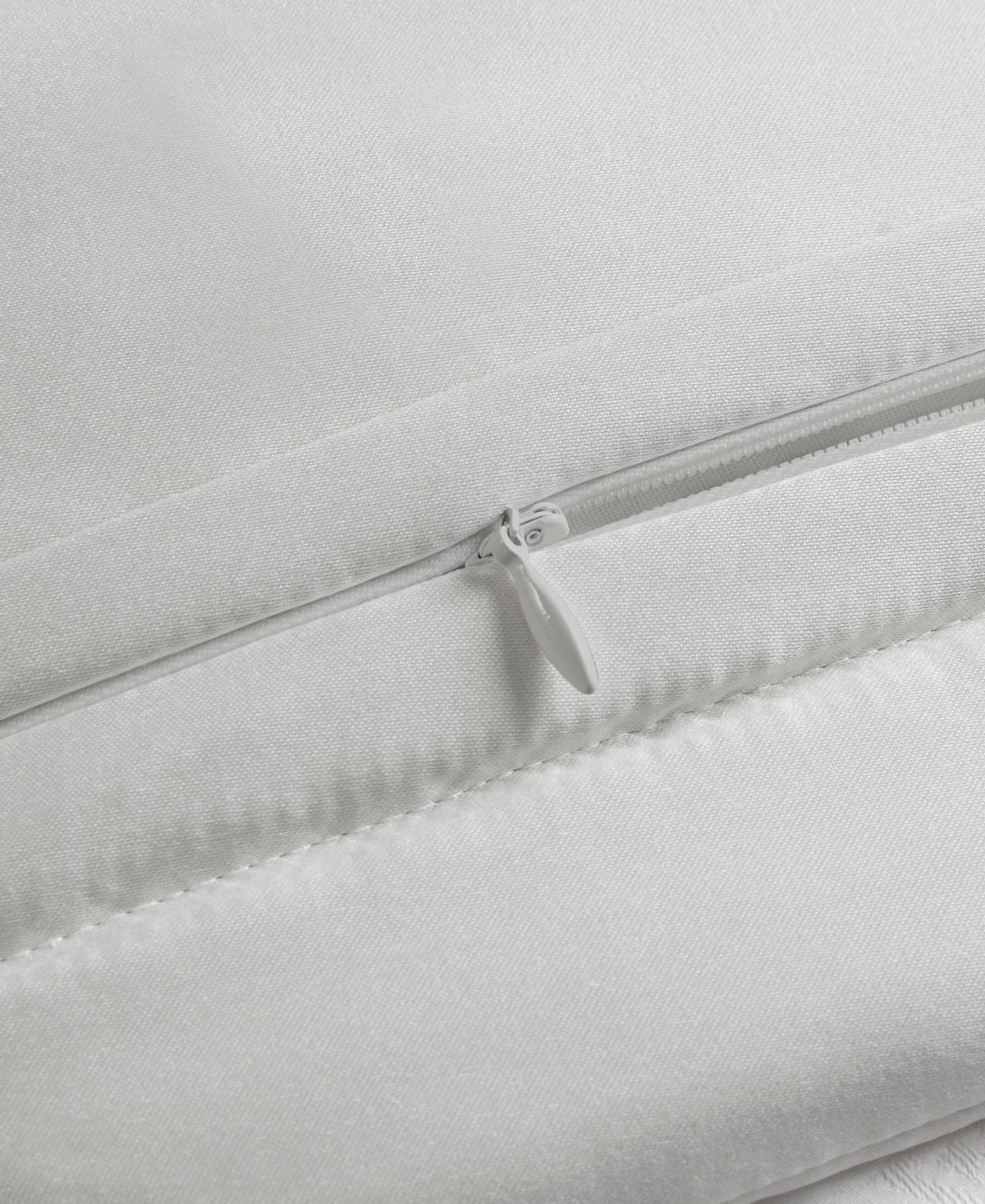 Croscill Lastact!  Versailles 3-pc. Quilt Set, Queen In Gray