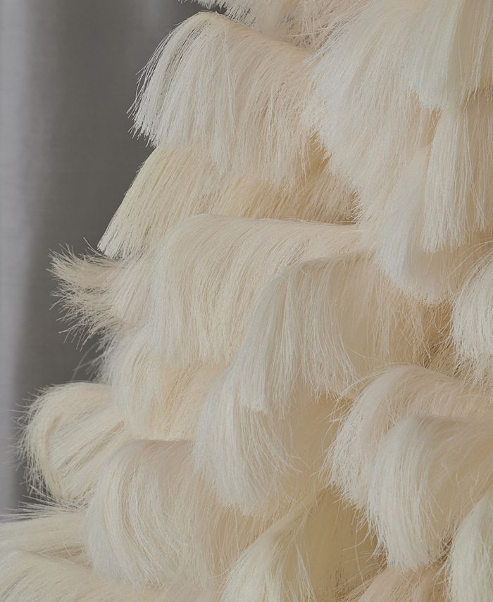 Seasonal Pampas Tree 7.5', White, 710 Tips, Metal Base With Flame