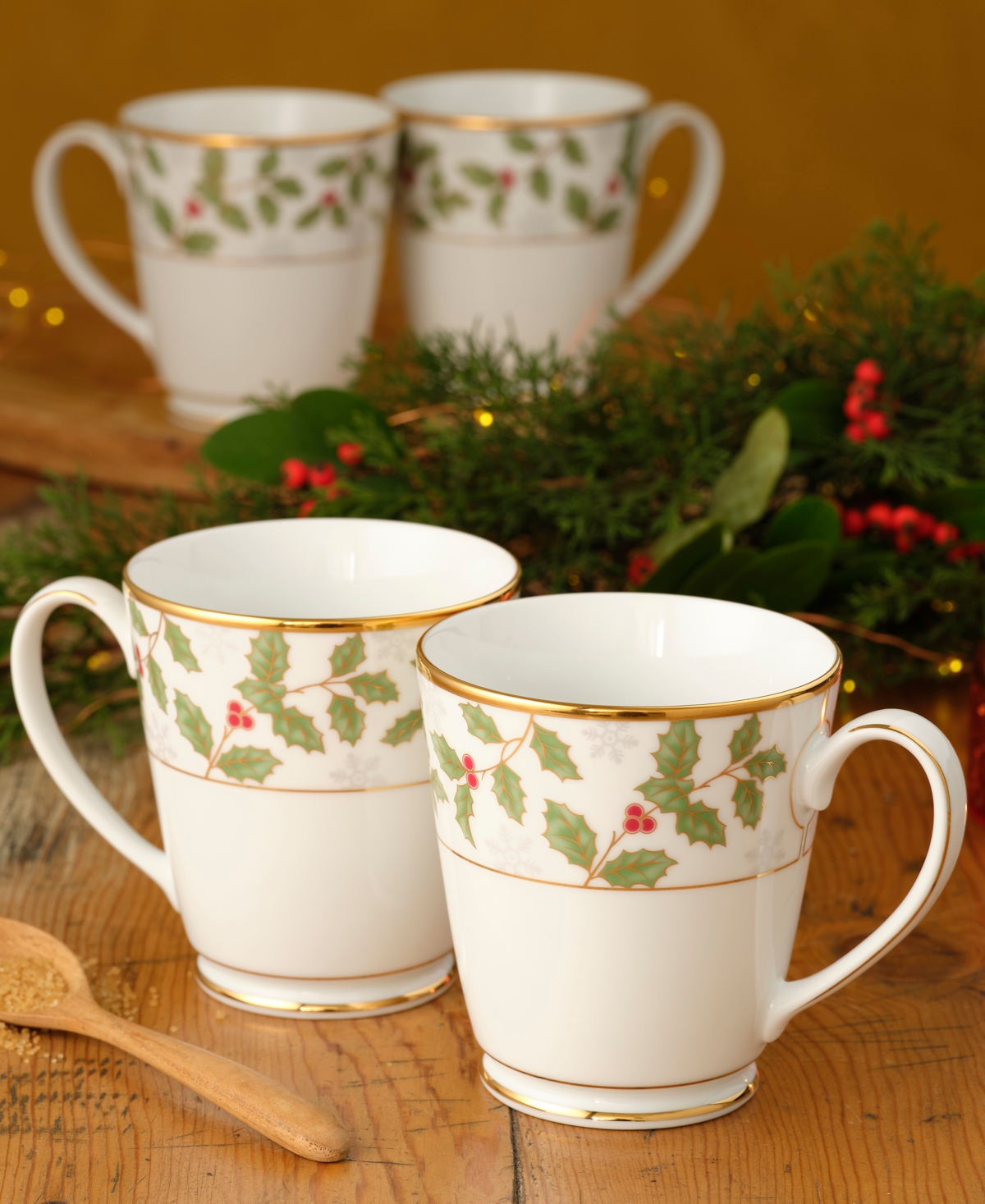 Noritake Holly Berry 12 oz Mug, Set Of 4 In Multi