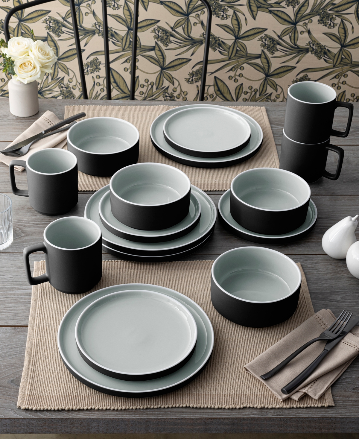 Noritake Colortrio Coupe 16 Piece Dinnerware Set, Service For 4 In Graphite