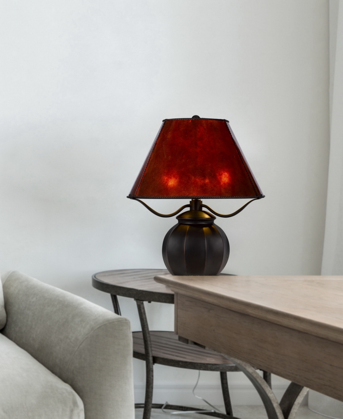 Cal Lighting 19.5" Height Metal And Resin Table Lamp In Mica