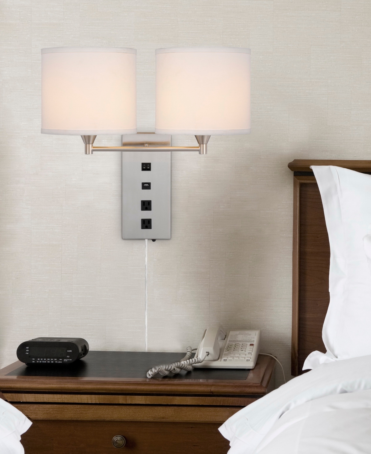 Cal Lighting 19" Height Metal Wall Lamp In Brushed Steel