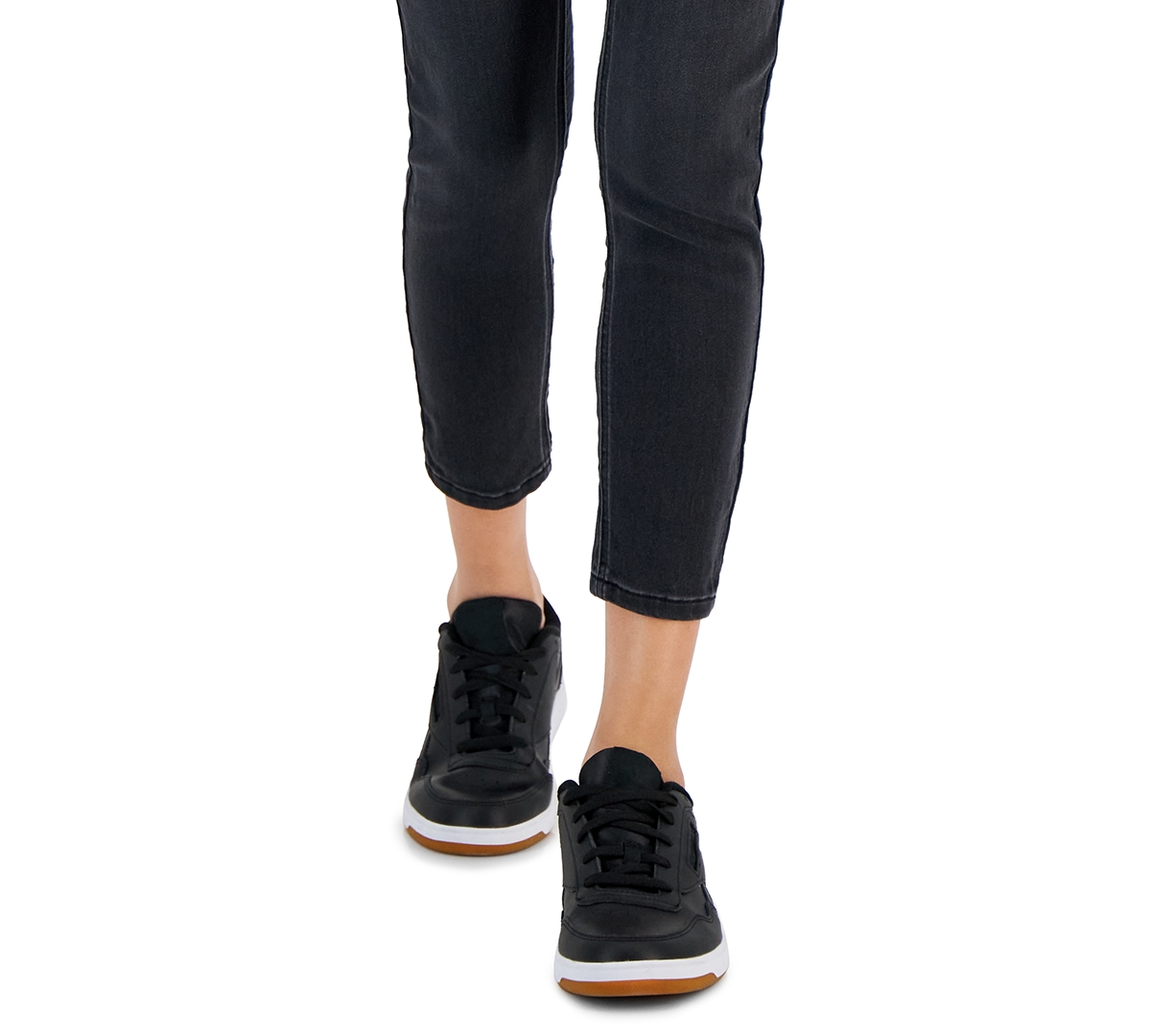 Shop Tinseltown Juniors' Button-fly Mid-rise Skinny Ankle Jeans In Black