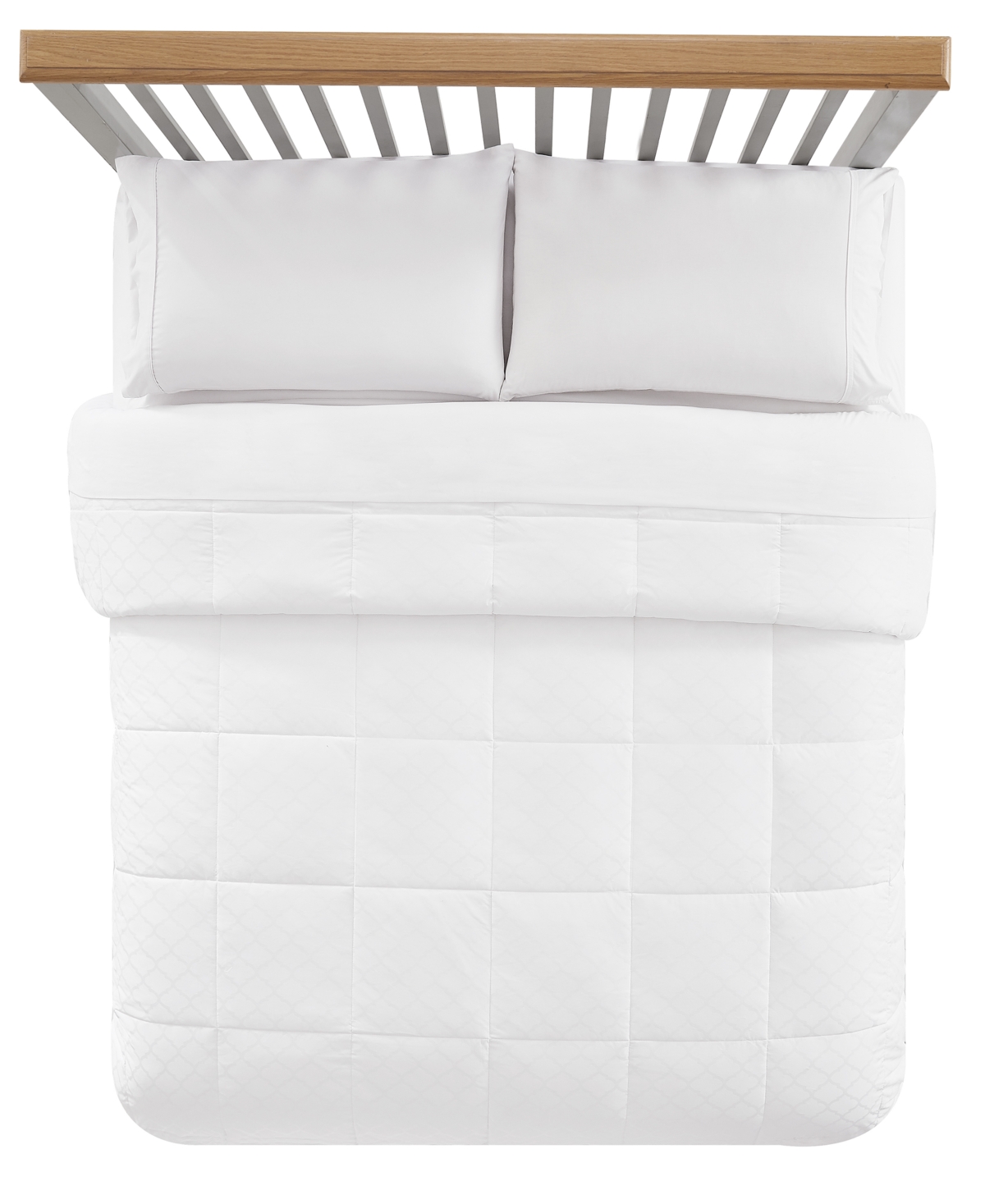 Shop Tommy Bahama Home Get Cozy Toss Turn Comforter, Queen In White
