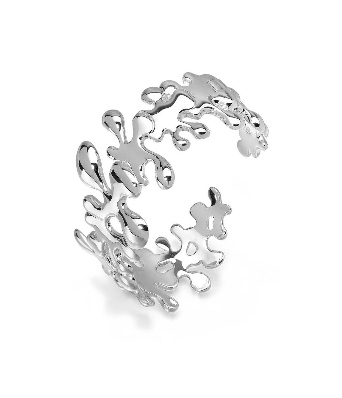Lucy Quartermaine Splash Hinged Bangle Bracelet In Silver