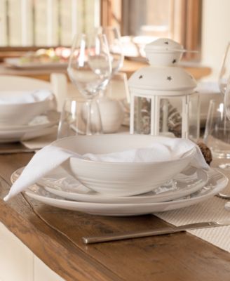 Neree 16 Pc. Dinnerware Set, Service for 4