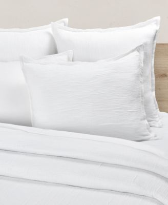 South Seas Sham, Standard