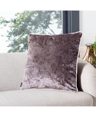 Darian 20" x 20"  Pillow