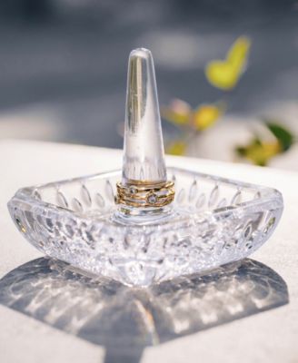 Lismore Square Ring Holder