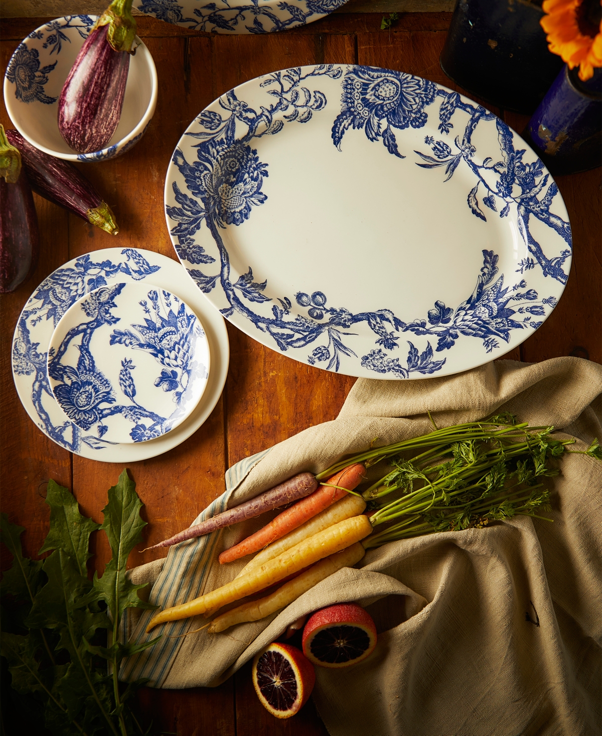 Caskata Arcadia Large Rimmed Oval Platter In Blue On White