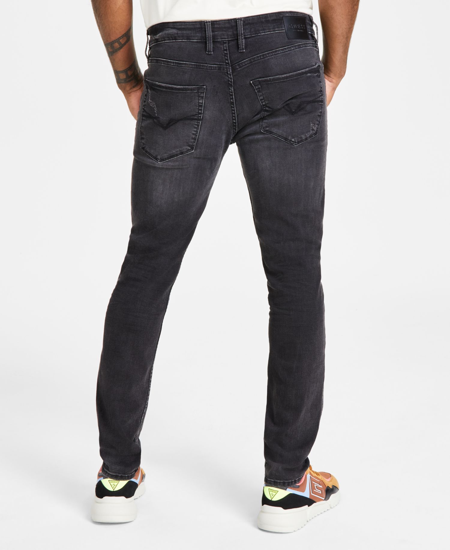 Men’s Distressed Slim Tapered Fit Jeans