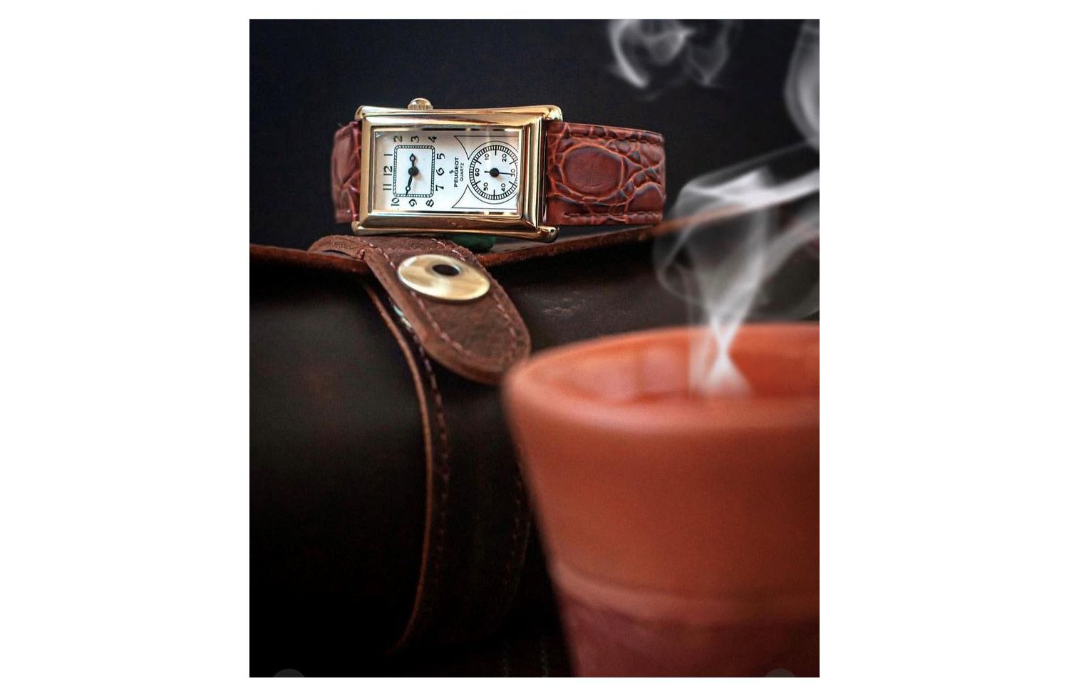 Men's 40x24 mm Gold Large Remote Sweep Leather Strap watch