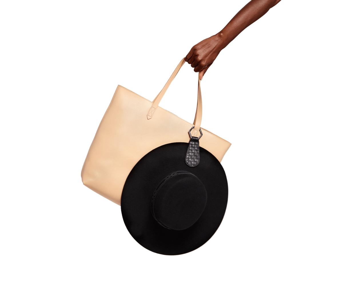 The Drop Toptote Hat Clip - Black with matte black hardware