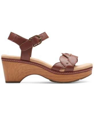 Clarks Sandalo Con Zeppa Donna Seannah Way - Pelle Nera, Tacco Comodo, Suola Morbida, Taglia 38 EU