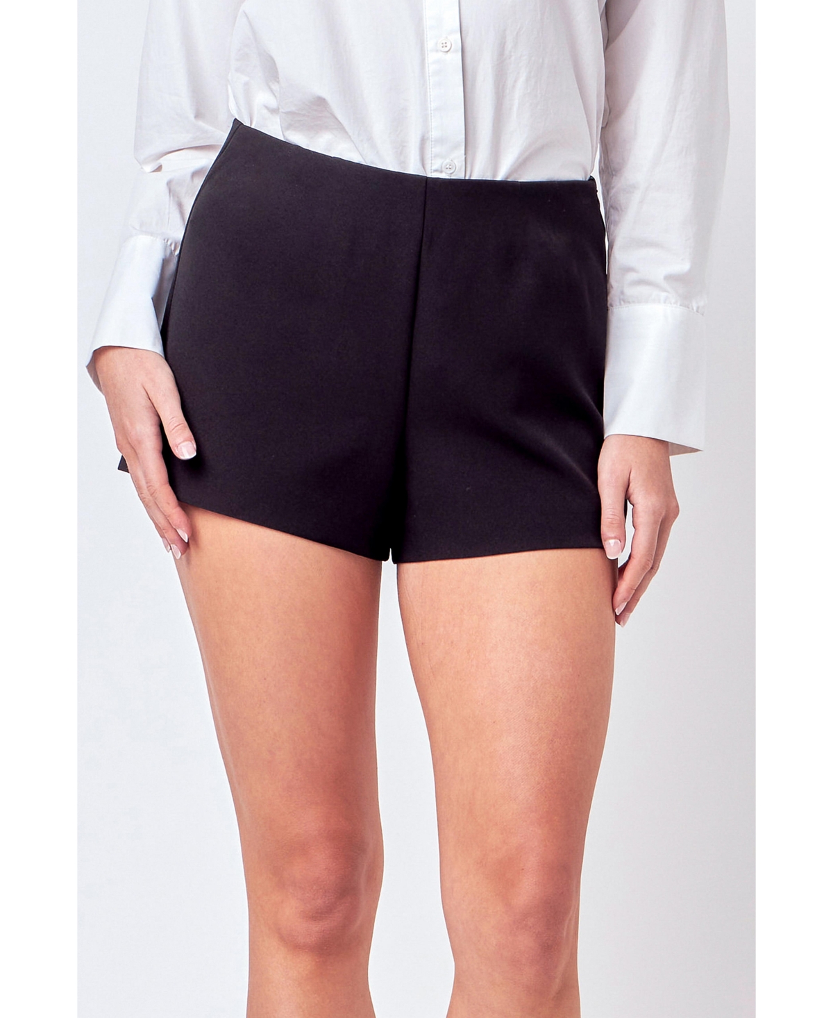 Women's Low-rise Shorts - Black