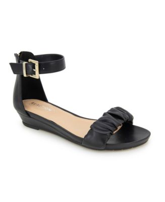 Kenneth Cole Reaction