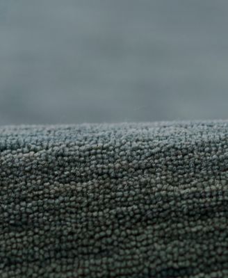 Iris IR-01 2'3" x 8' Runner Area Rug