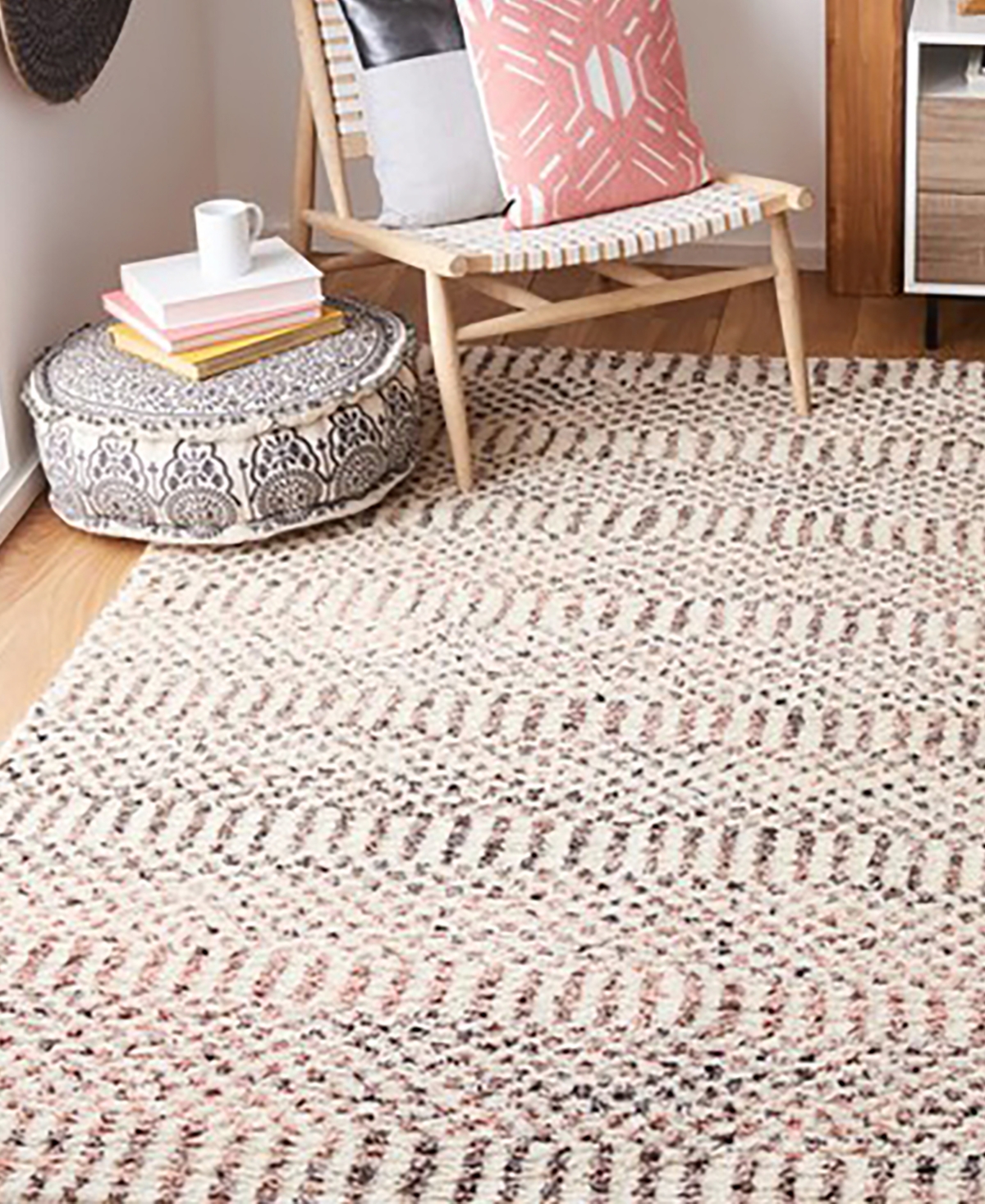 Safavieh Casablanca 405 CSB405 Area Rug - Pink