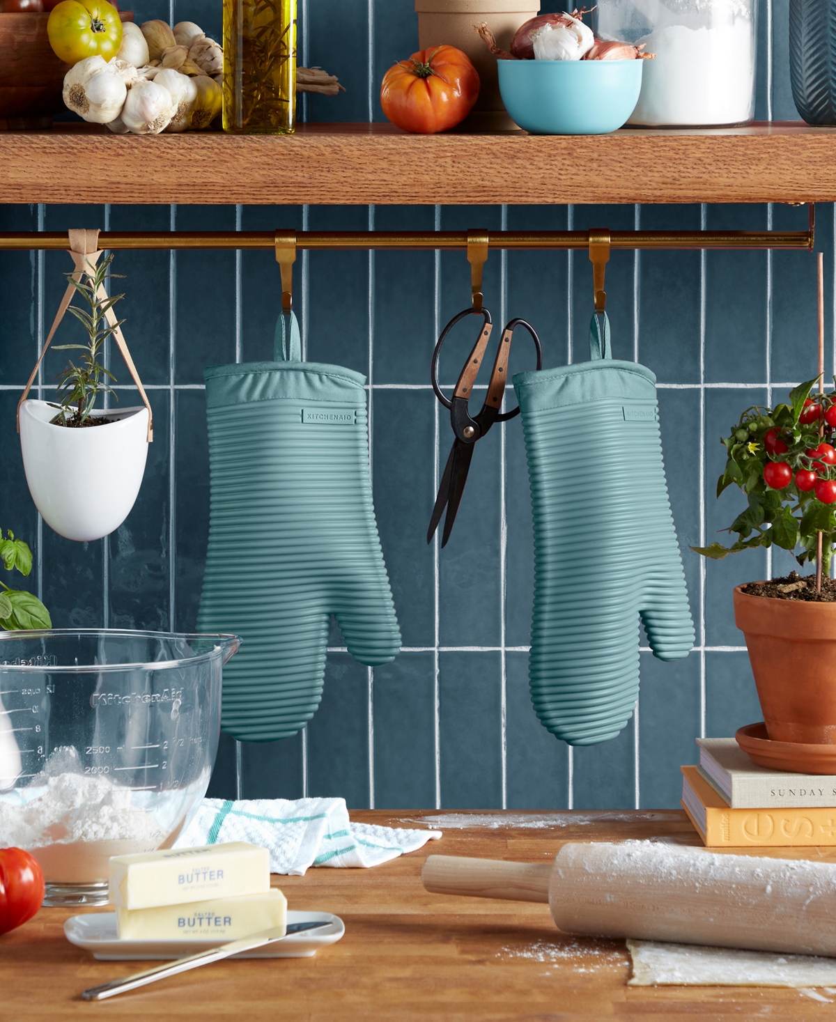 Kitchenaid Ribbed Soft Silicone Oven Mitt 2-pack Set, 7.5" X 13"