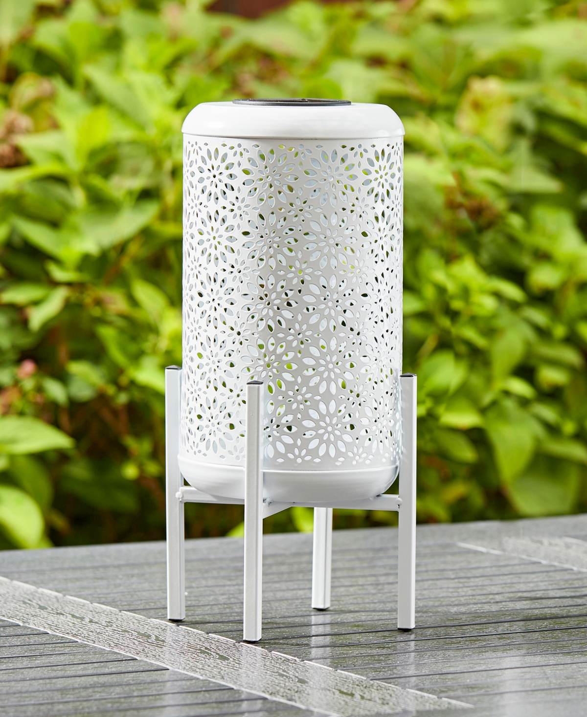Glitzhome 14.25" H Metal Cutout Flower Pattern Solar Powered Led Outdoor Lantern With Stand In White