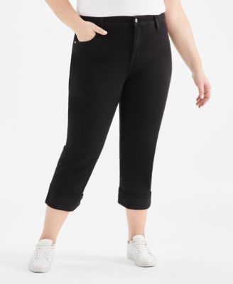 Plus Size High-Rise Cuff Capri Jeans