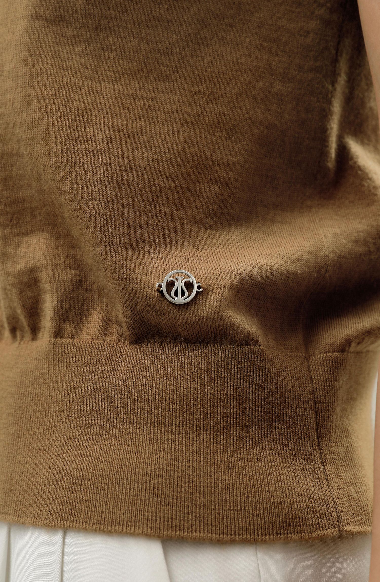 Women's Cashmere Round Neck Sweater