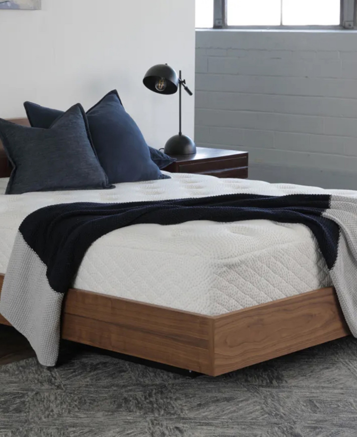 Corsicana Luuf 12" Medium Mattress In No Color