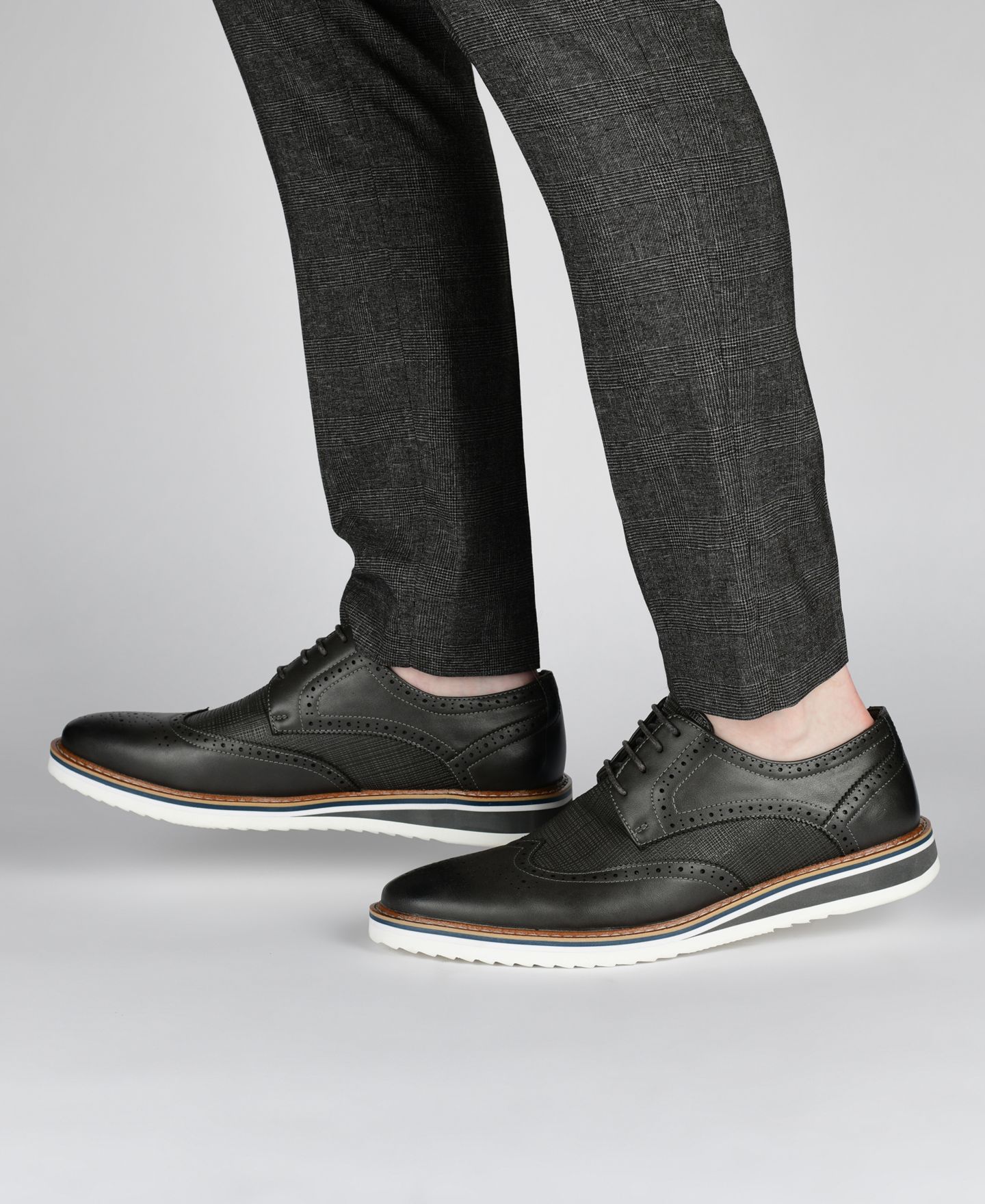 Мужские туфли Vance Co. Warrick Wingtip Derby, цвет: Чёрный — фото 6