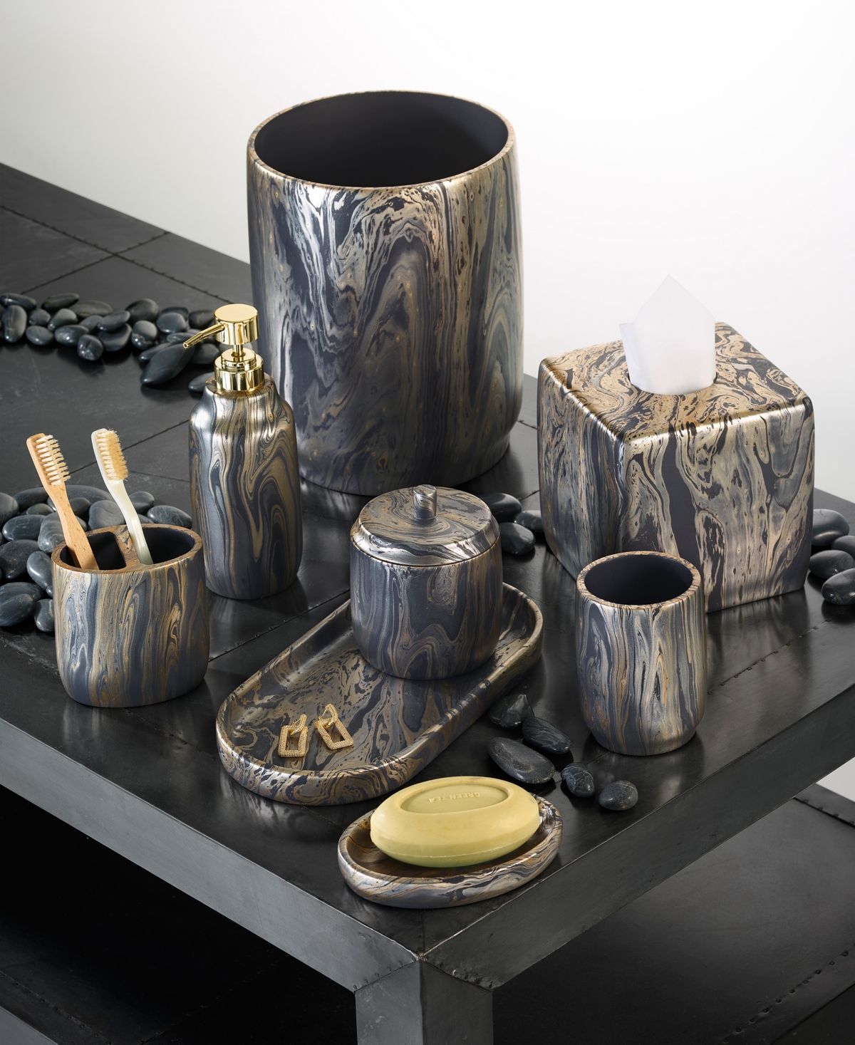 Nicole Miller Harper 4-pc. Bath Accessory Set In Blk,gold
