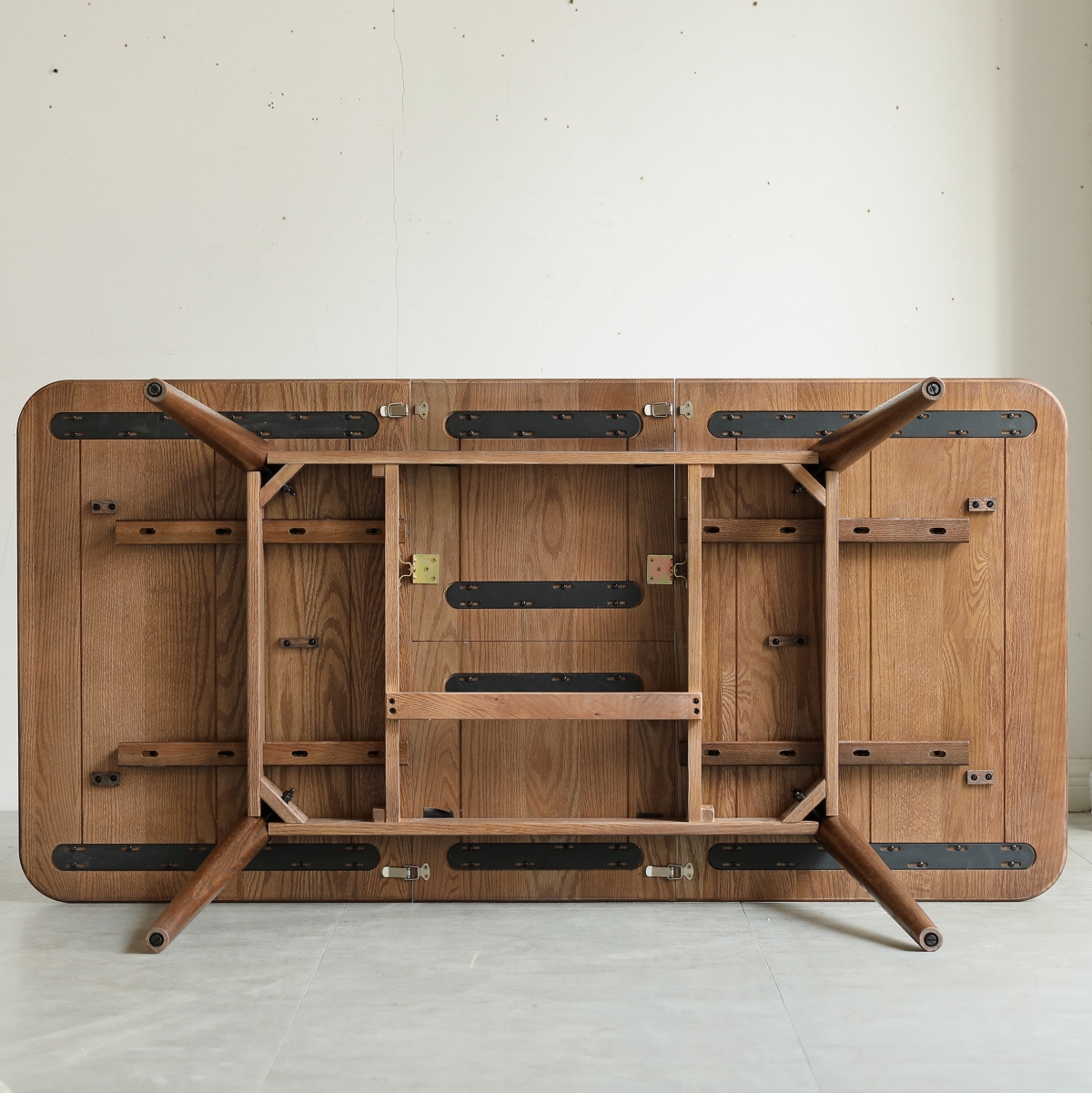 Streamdale Furniture 1.6M Solid Oak Telescopic Dining Table