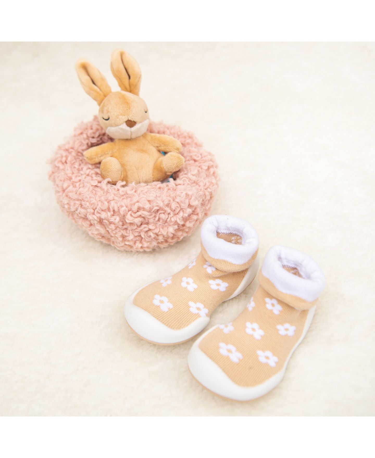 Обувь Komuello Breathable Washable Non-Slip Sock Shoes Daisies - Latte для девочек-малышей, цвет: Натуральный — фото 10