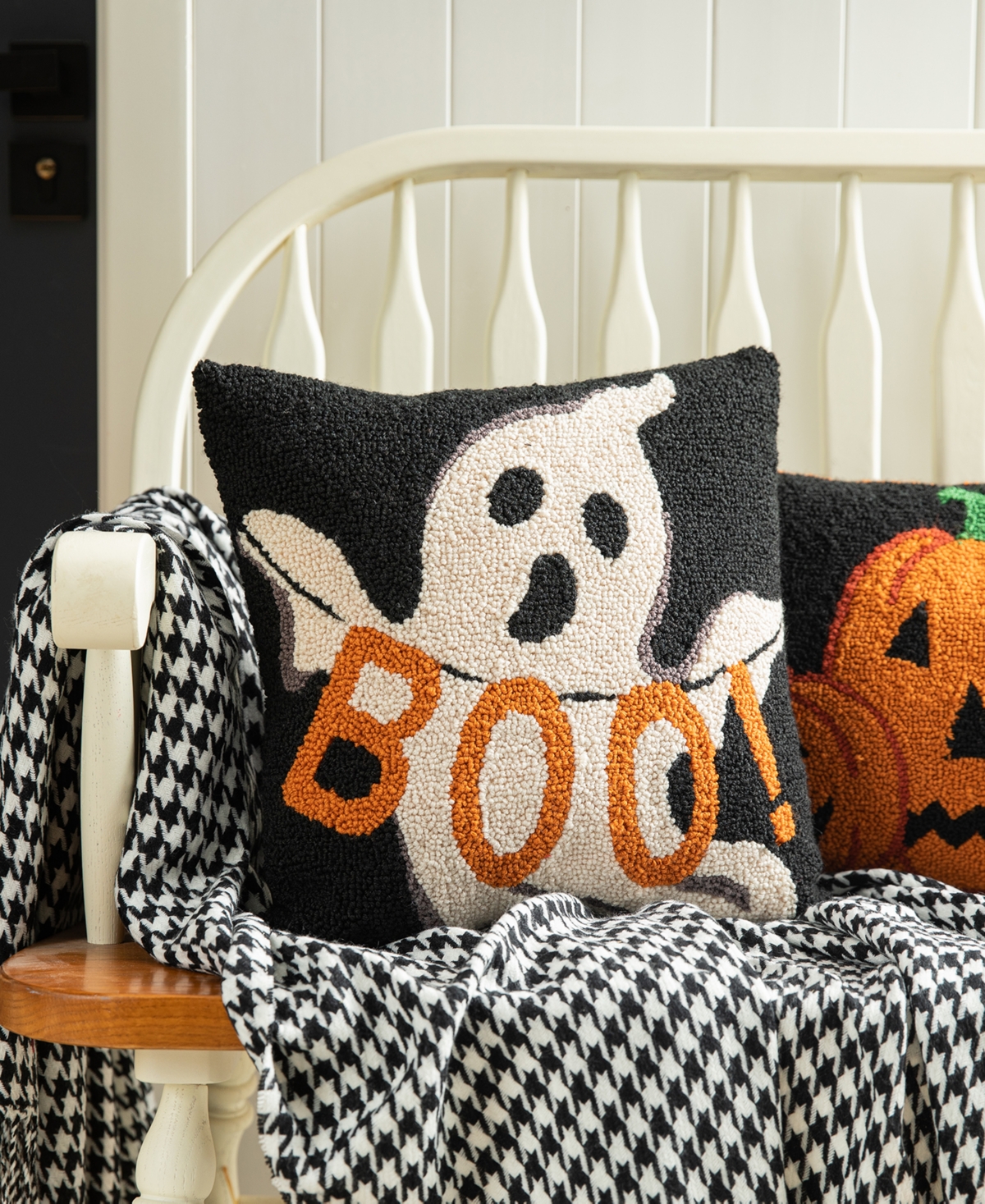 Glitzhome 14"h Hooked Halloween Ghost "boo" Pillow In Multi