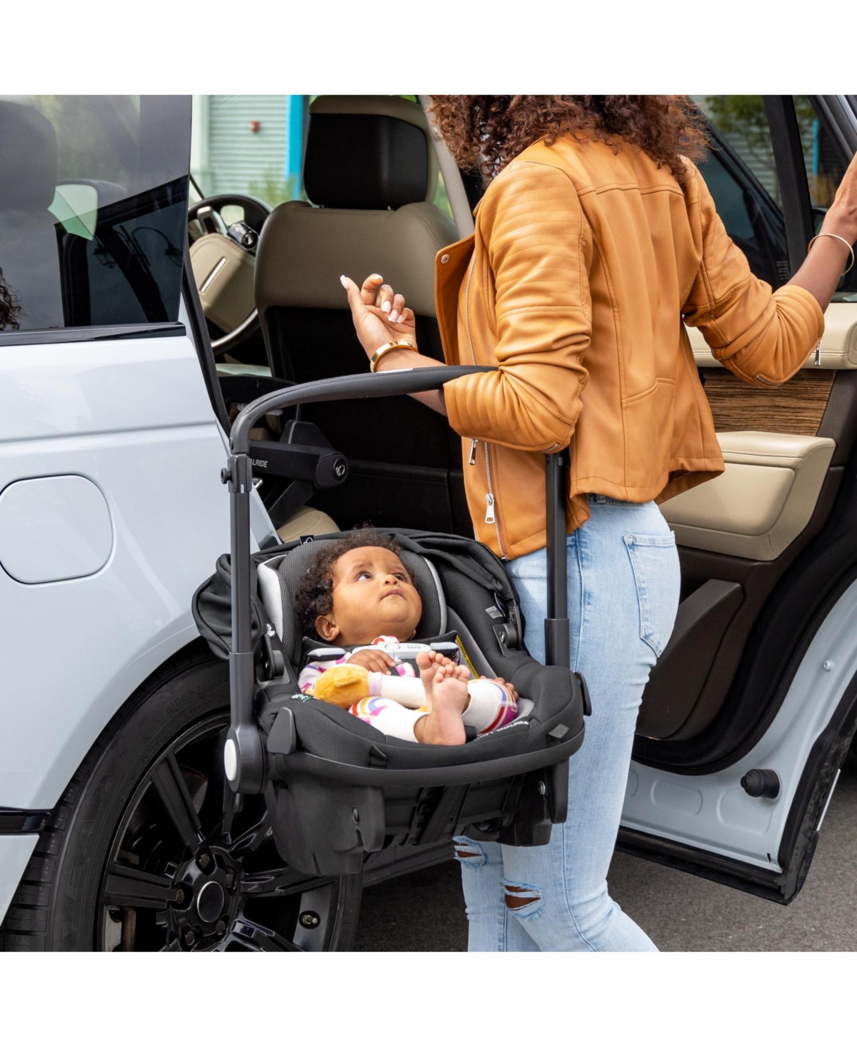 Evenflo Shyft Dualride Infant Car Seat And Stroller Combo In Black