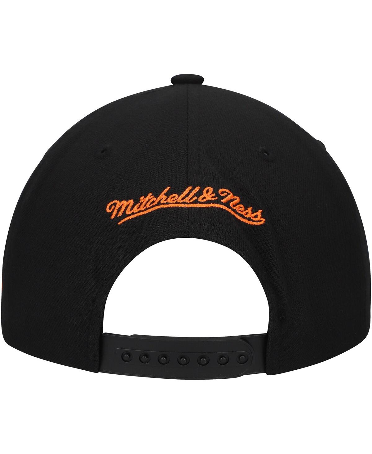 Mitchell & Ness Mitchell Ness Men's Black New York Islanders Core Team Script 2.0 Snapback Hat In Black