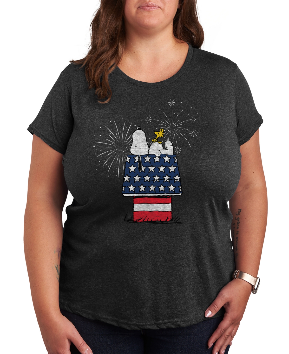 Hybrid Apparel Trendy Plus Size Snoopy & Woodstock 4th Of July Graphic T-shirt In Grey