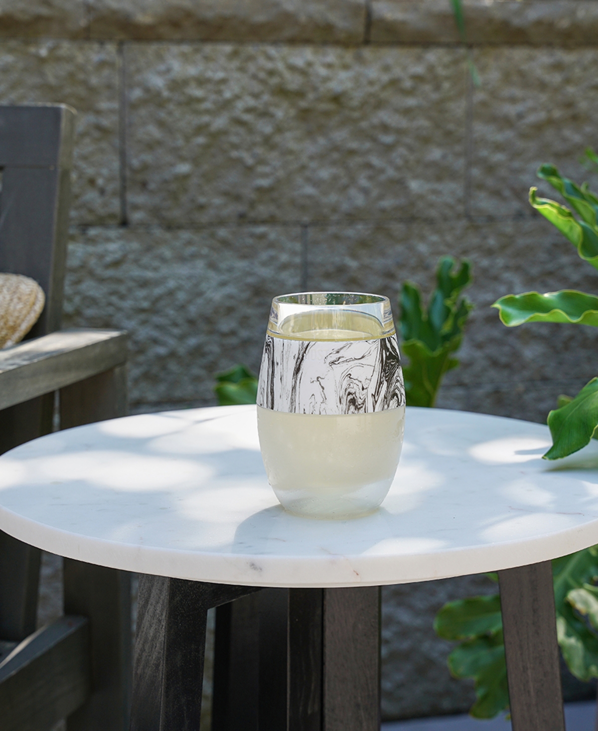 Host Wine Freeze In Black Swirl Single In Black