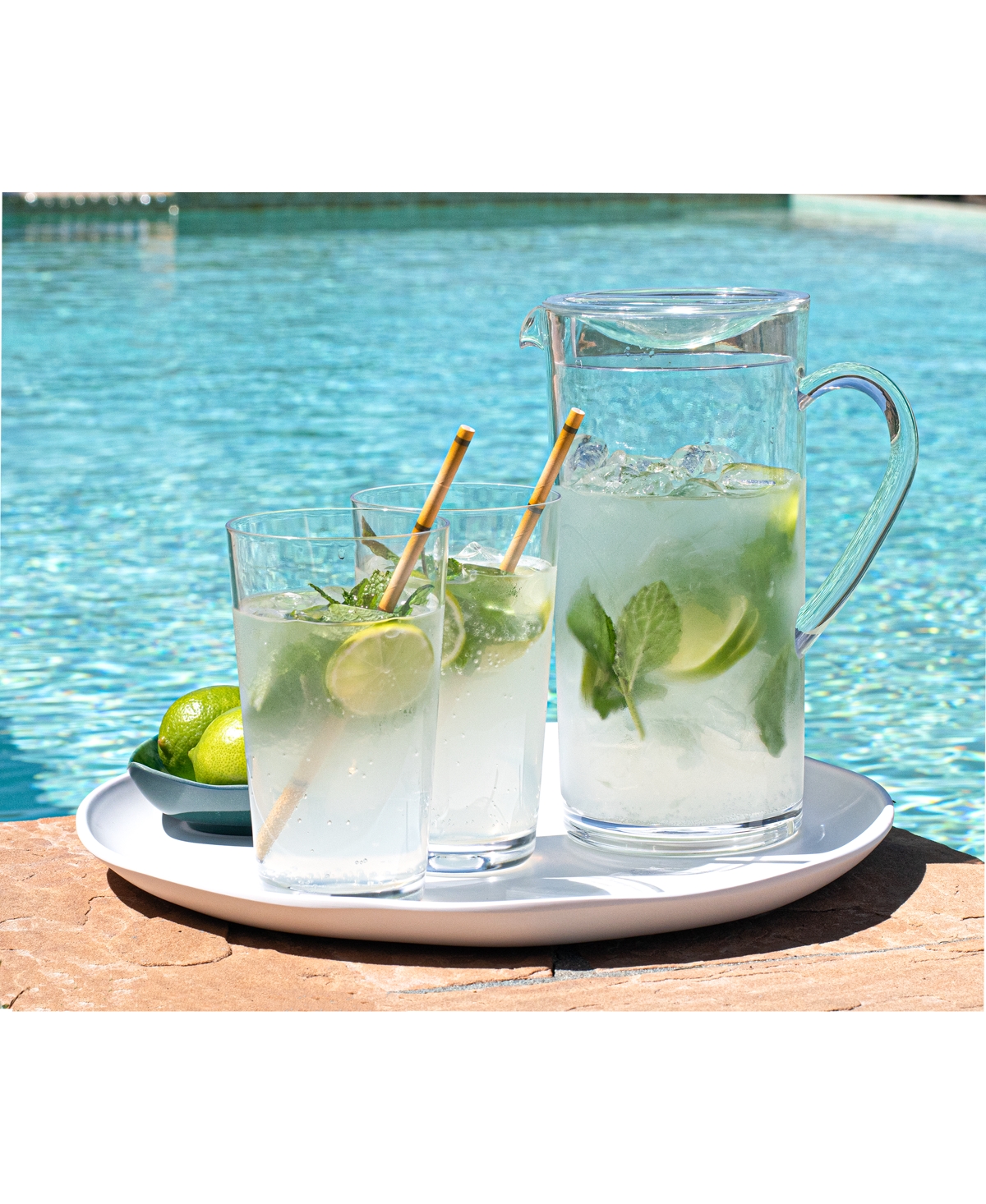 Tarhong Simple 8 Piece Drinkware Set In Gray