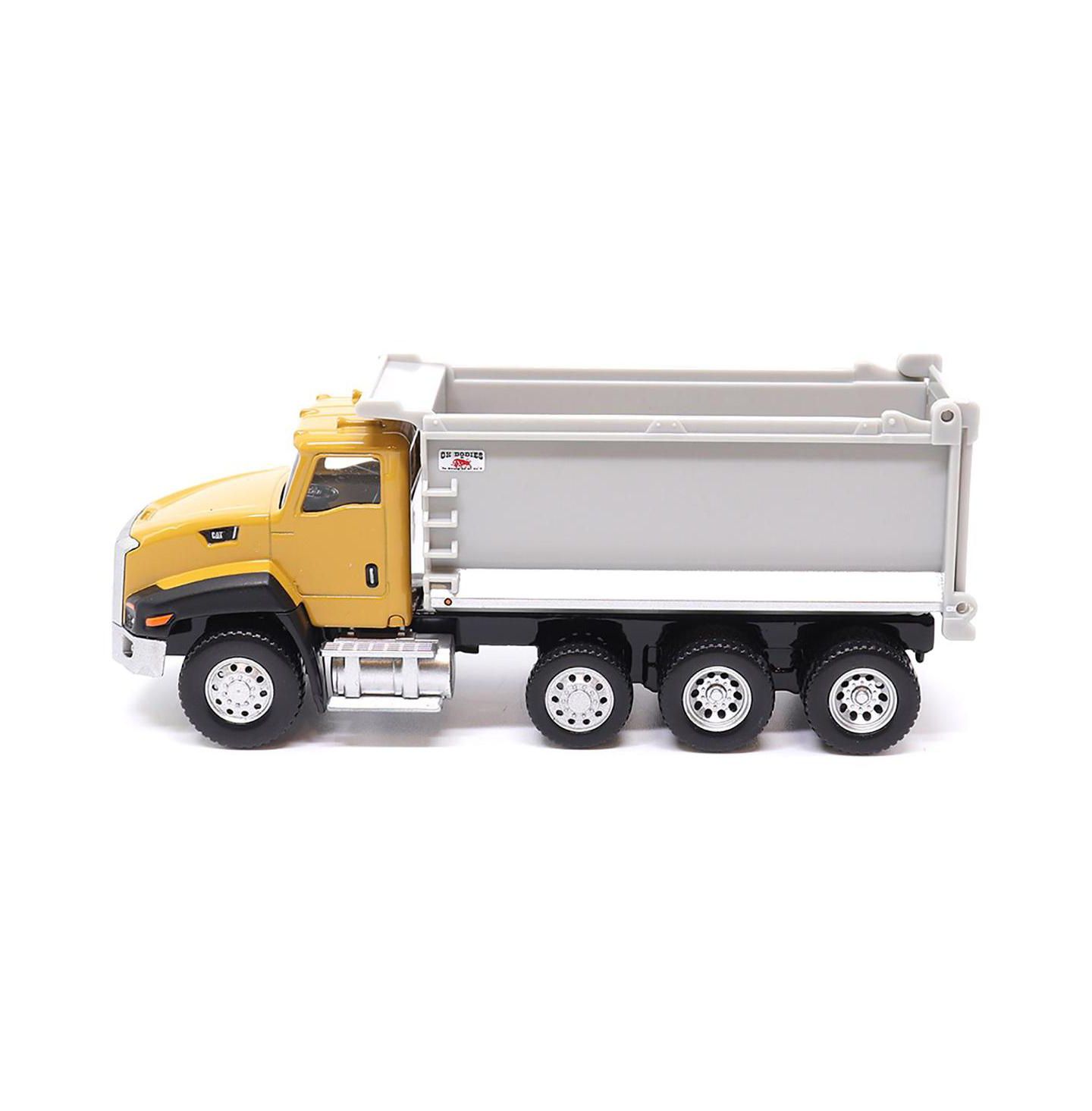 Детская игрушка Diecast Masters 1/64 Caterpillar CT660 Dump Truck with Ox Dump Body — фото 3