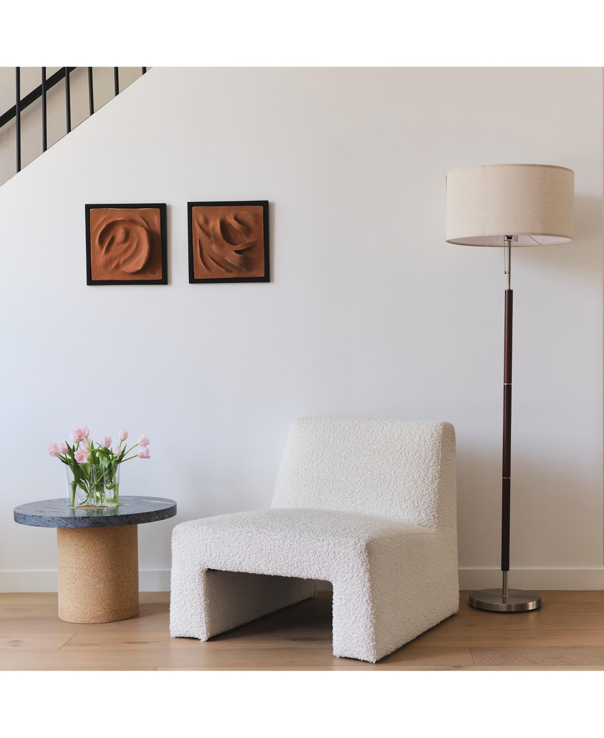 Brightech Carter 65