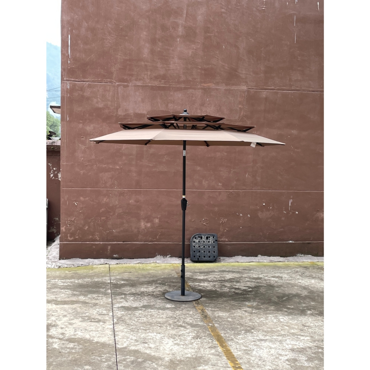 Outdoor Patio Umbrella - 9Ft with Crank, Tilt, and Vents