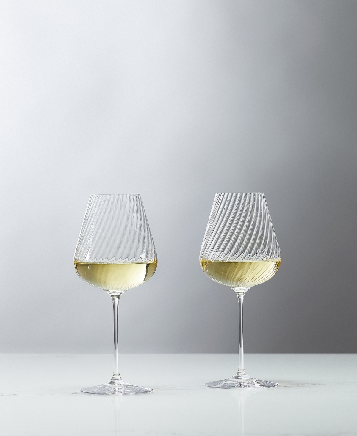 Vera Wang Wedgwood Swirl White Wine Glass, Set Of 2 In Clear