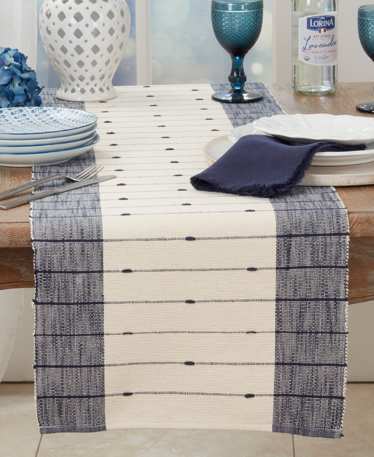 Saro Lifestyle Thin Stripe Table Runner, 16"x72" In Navy Blue