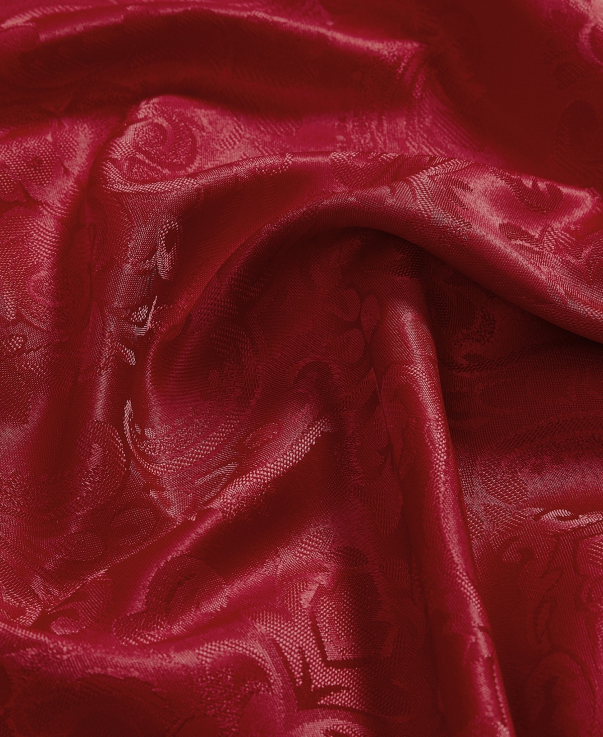 Elrene Caiden Elegance Damask Tablecloth In Red