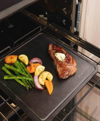 14 x 14 inch Pizza Steel with Moat. Ideal for residential ovens, pizza ovens, and grills.