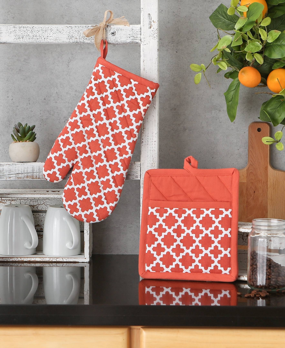 Design Imports Lattice Basics Collection Kitchen Essentials, Oven Mitt Potholder Set, Spice, 2, Piece In Spice