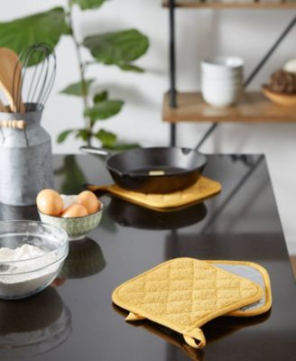 Basic Kitchen Collection, Quilted Terry, Honey Gold, Potholder