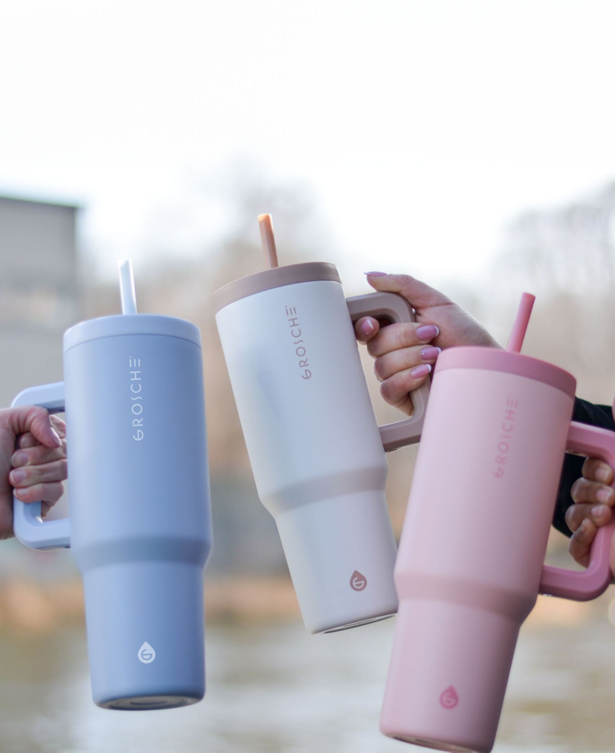 GROSCHE 40OZ INSULATED TUMBLER WITH STRAW AND HANDLE 