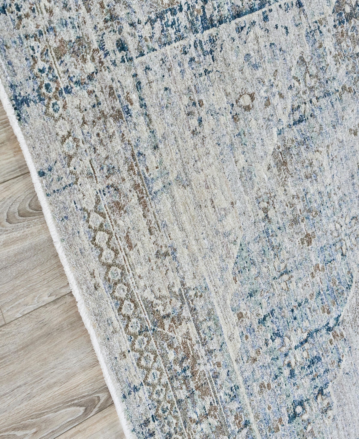The Met X Exquisite Rugs Vintage Looms Vtl-71 4'x6' Area Rug In Beige,blue