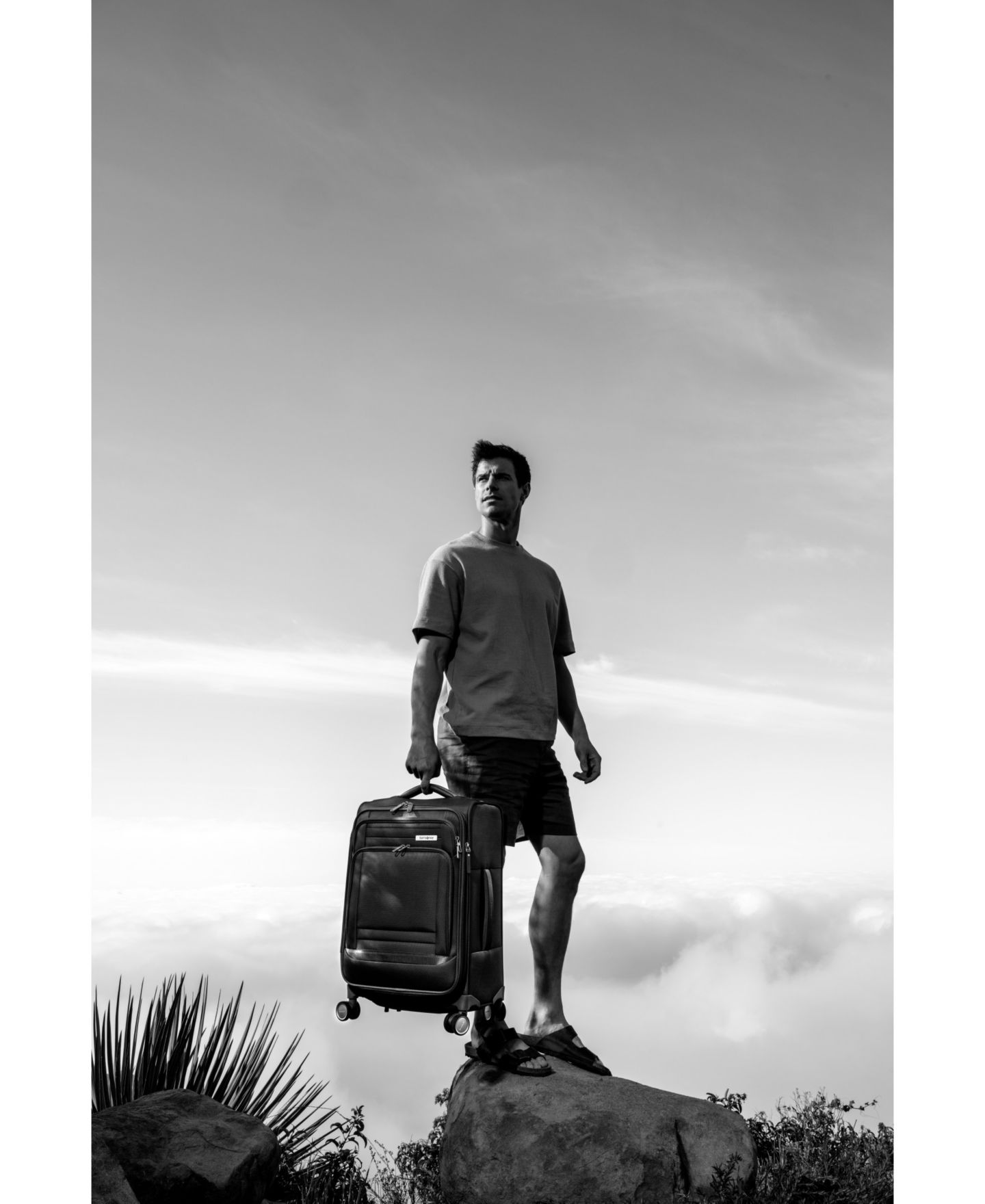 Чемодан Samsonite AirLIFT Carry-on Spinner, цвет: Лазурный — фото 17