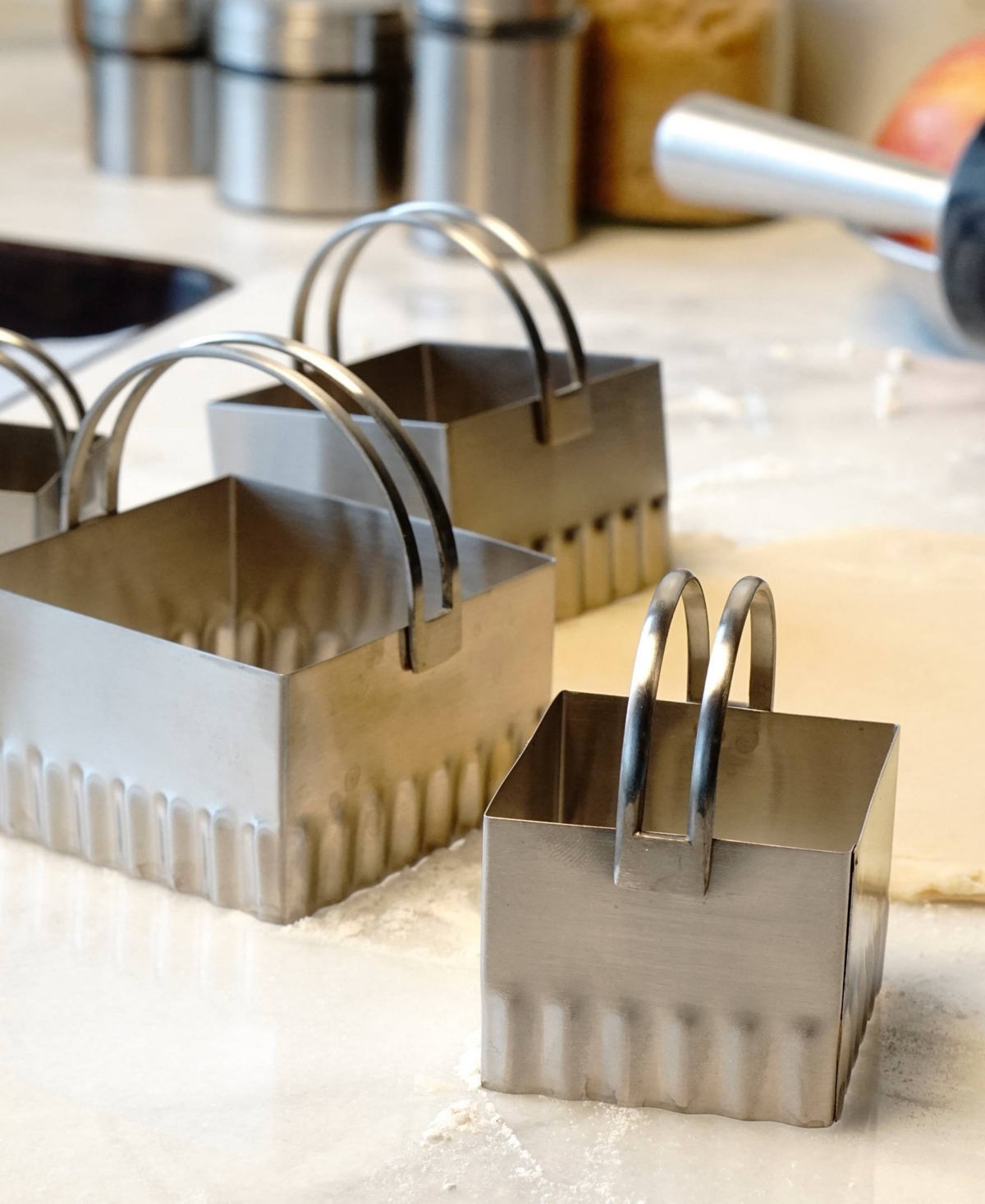Rsvp International Endurance 4 Piece Square Rippled Biscuit Cutters In Gray